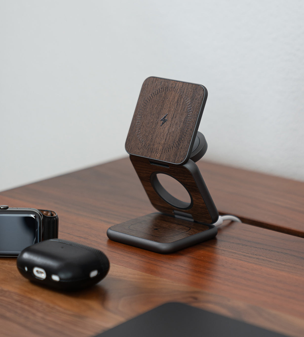 Nvy charger Pro | 3-in-1 multi opvouwbare oplaadstandaard houten uitvoering